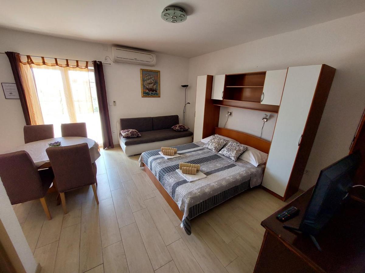 Apartments Matic Baska Voda Bagian luar foto