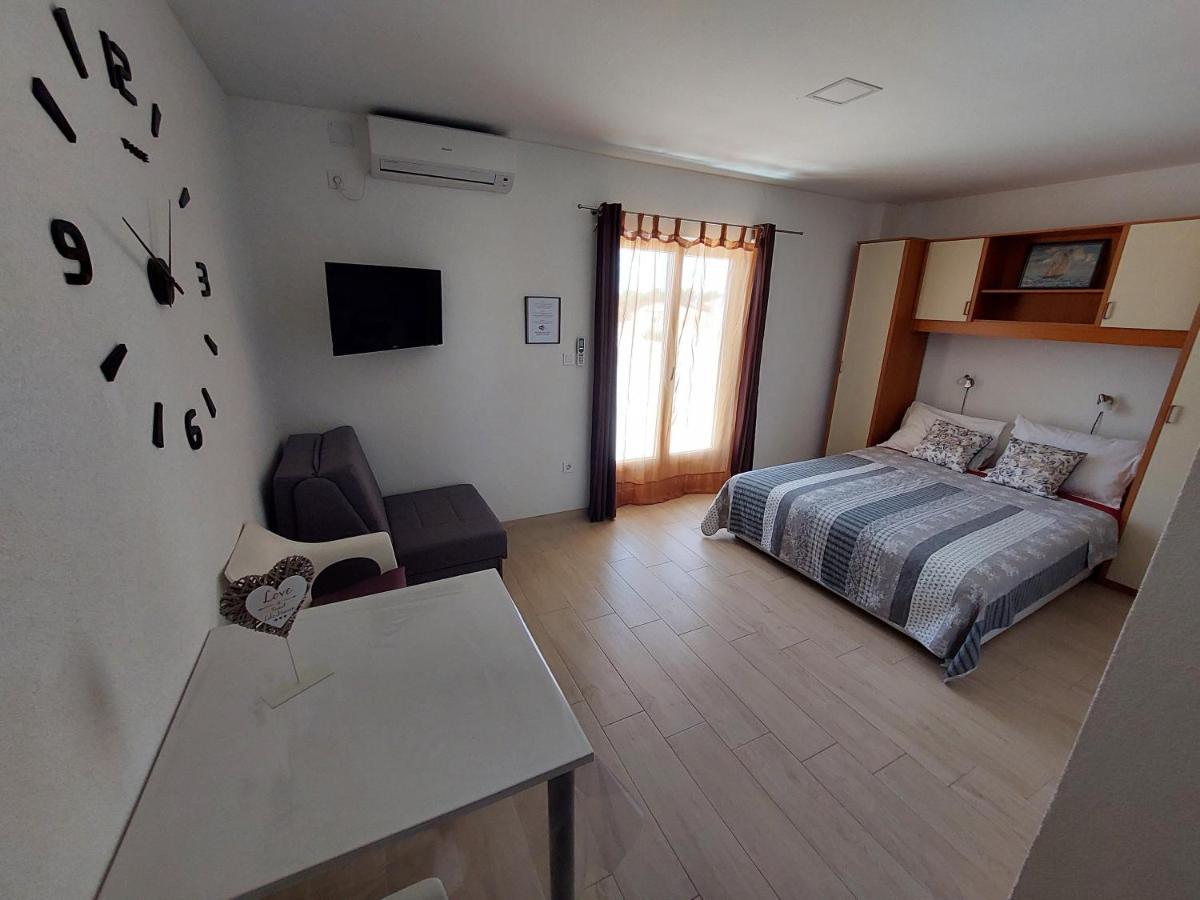 Apartments Matic Baska Voda Bagian luar foto