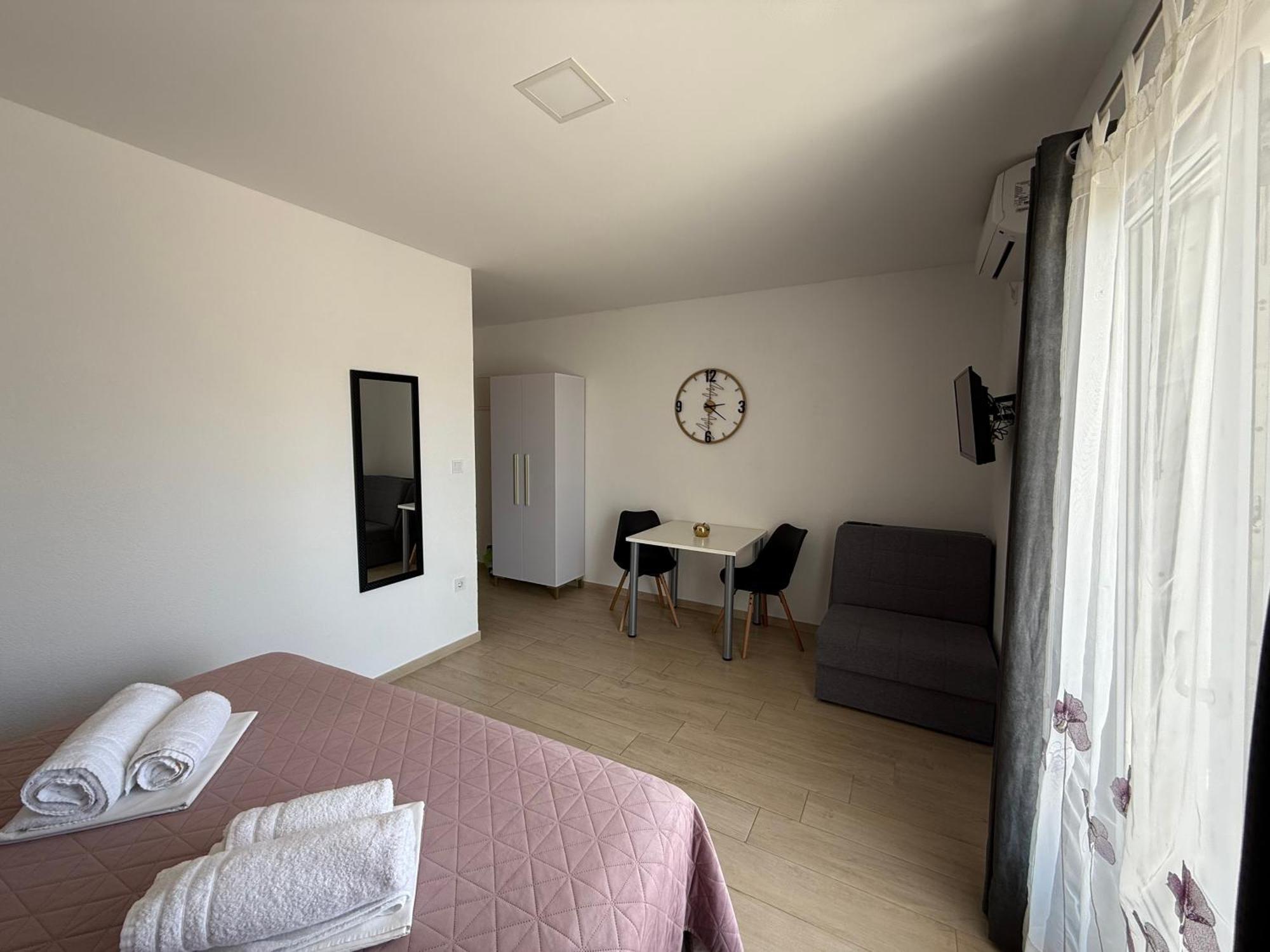 Apartments Matic Baska Voda Ruang foto